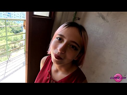 ❤️ סענסואַל תּלמיד סאַקס אַ פרעמדער אין די אָוטבאַקק - מיט זיין פּנים פּאָרנאָ ביי אונדז ❤